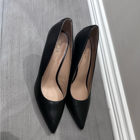 Brand new LAUREN Ralph Lauren heels - Picture 4 of 7